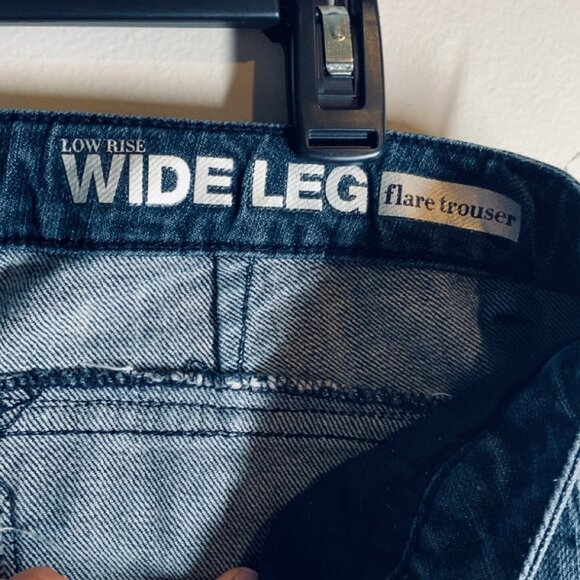 NY & C Low Rise Dark Wash Wide Leg Flare Trousers size 8 - Picture 4 of 7